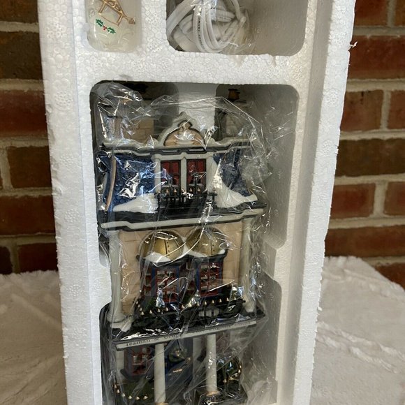 Department 56 Dickens Village China Shop Christmas - Picture 5 of 6